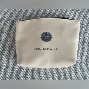Chic Cream Cosmetic Pouch